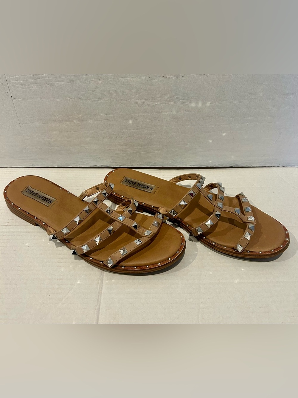Steve Madden Tan Leather Pyramid Stud Slide Sandals - Women